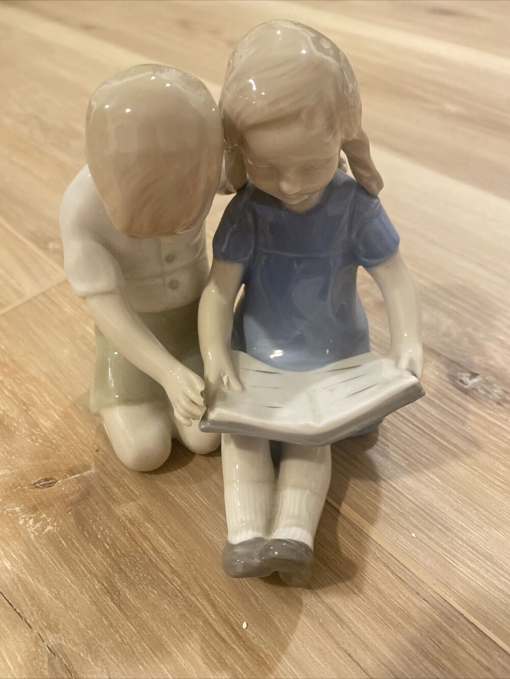 Lipplesdorf Boy & Girl Reading / Studying Porcelain Figure Germany (GDR) Vintage